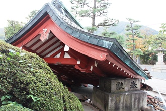 平成29年10月23日　手水舎倒壊の様子